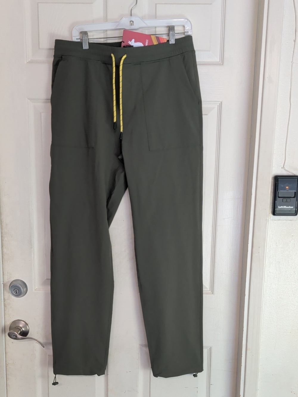Cotopaxi Men's Subo Green Outdoor Pants Size Medium Fatigue New NWT
